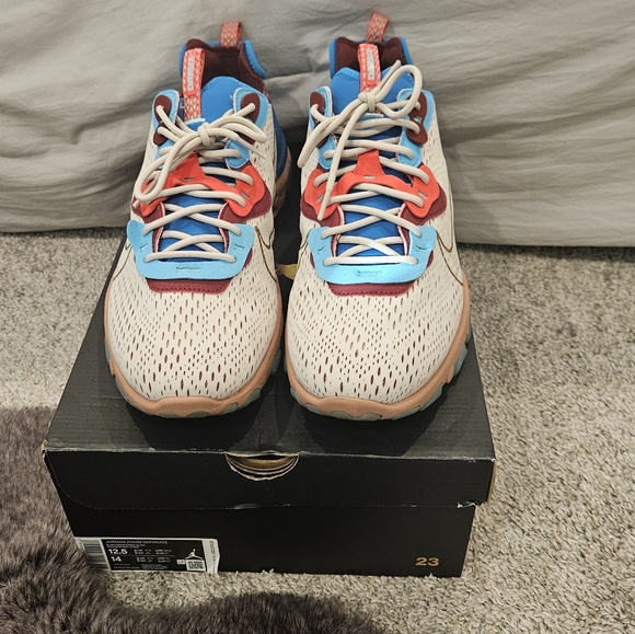 Nike React Vision Running Short Desert Oasis DMSX. Sz. 13. - Picture 3 of 8